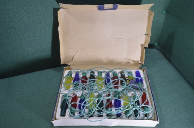 Гирлянда елочная электрическая «Ляпсняле Liepsnele 2М». СССР. 1990 год. Новая.