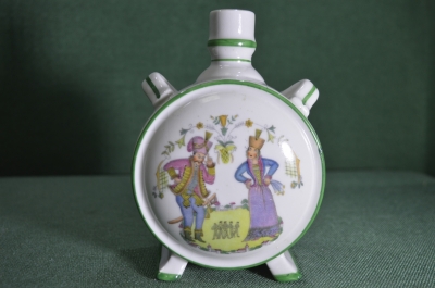 Фляга фляжка фарфоровая "Национальный костюм". Жолнаи. Роспись. Фарфор. Старая Венгрия. #U