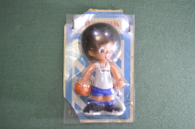 Брелок резиновый "Спартак мальчик с мячом". Упаковка. Резина. Jugoplastika. Югопластика. СССР. #G1