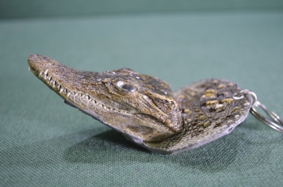 Брелок для ключей "Голова крокодила". Натуральная кожа. Азия.