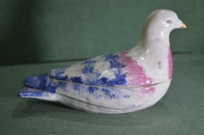 Шкатулка масленка фарфоровая старинная "Голубь птица". Фарфор. Роспись. Кузнецов. Царская Россия. #U