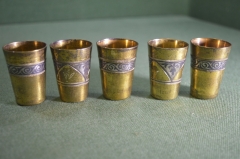 Рюмки стопки серебряные. Набор 5 штук. Чернение. Позолота. Серебро 875 проба. СССР. #U