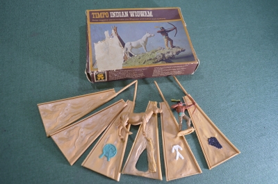 Игрушка солдатик "Индеец Вигвам лошадь конь". Набор в коробке. Timpo. Великобритания. 1970е #U