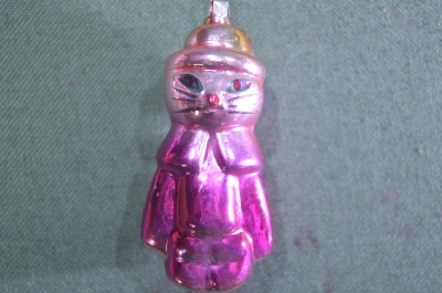 Елочная стеклянная игрушка "Кот в сапогах. Зеленый плащ". Стекло, подвес. #5. СССР.