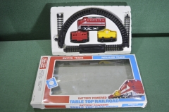 Игрушка "Железная дорога". Паровоз, вагоны, рельсы. Коробка. Китай. 1980е.