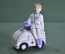 Игрушка елочная "Медсестра, скорая помощь". Врач, доктор. Керамика, майолика, ручная роспись. #2