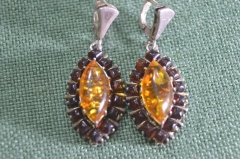 Серьги серебряные. Вставки янтарь? Серебро 925 проба. ЛФВД. #U
