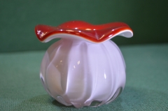 Ваза вазочка для цветов миниатюрная. Цветное стекло. Винтаж. Чехословакия.