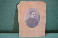 Фотография старинная овальная "Молодой человек с усами". Иудаика. Волков. Ковров. Царская Россия.