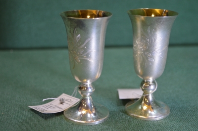Рюмки, стопки, серебряные. Гравировка, позолота. Ювеель. Новые, бирка. Серебро 925 проба, вес 88 гр.