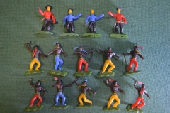 Солдатики пластиковые, составные. Индейцы, ковбои. Кучкой. Пластик.