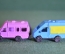Машинки, модели. Фургоны, 2 штуки разного цвета. Мини. Пластик.