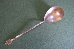 Ложка серебряная, черпак для варенья, соуса. Витая ручка. Серебро 875 пробы, ЗiД. Вес 51 гр.