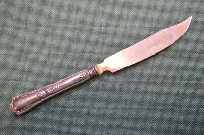 Нож десертный. Серебро 84 проба. Вензель, корона. Длина 16,5 см.