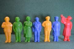 Набор игрушек солдатики "Советские воины". Парашютист танкист регулировщик десантник. Дутыш. Огонек.