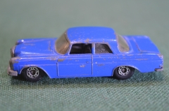 Машинка модель бульдозер Matchbox "Mercedes 300 SE". Superfast. Болгария. 1970е.
