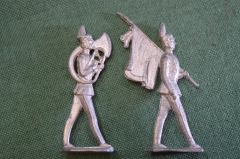 Солдатик оловянный. Трубач. Знаменосец. 2 шт. одним лотом. Германия.