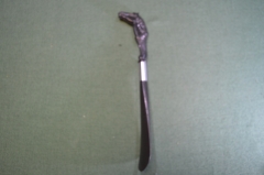 Ложка для обуви "Лошадь конь". Карболит. СССР.