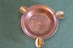 Пепельница с ложементами из монет. Медь. Латунь. Винтаж. Мексика.