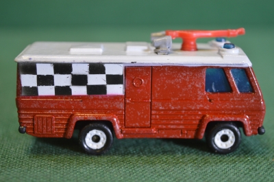 Машинка модель Matchbox "Command Vehicle Пожарная машина". Макао. 1980 г.
