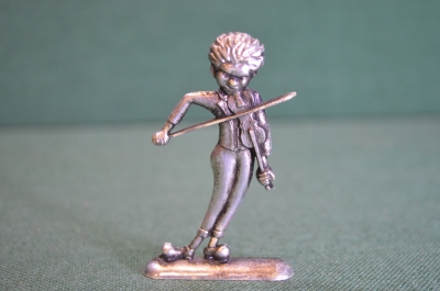 Фигурка "Музыкант скрипач Стиляги Джаз". Колкий пластик. Клеймо. СССР.