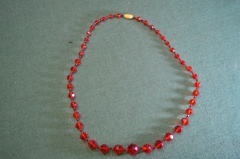 Бусы винтажные. Красное цветное стекло. Чехословакия.