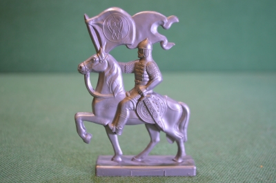 Солдатик. Всадник со знаменем. Русская дружина. СССР.