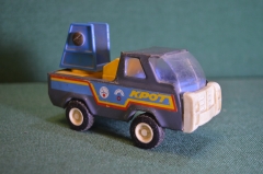 Машинка игрушечная жестяная "Крот". Жесть, СССР. Некомплект.