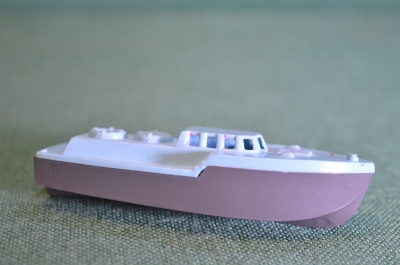 Катер пластиковый, игрушечный катерок. Кораблик. Голубо серый. Пластик, СССР.