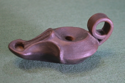 Лампа античная масляная. Керамика. Музейная копия. 