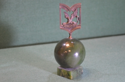 Стела настольная композиция "МИЭПП Московский институт экономики, политики и права". Бронза. Камень