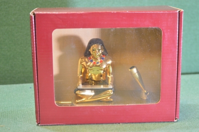 Прибор письменный настольный массивный с ручкой "Фараон". Металл. Коробка. Египет. Начало 2000х.