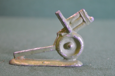 Пушка оловянная. Красная Армия. Старая. Дефект.