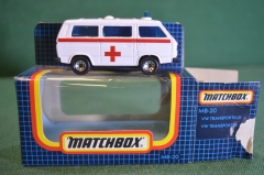 Машинка модель Matchbox "Volkswagen Transporter Ambulance". Китай. Коробка. 1987 год.