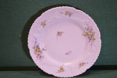 Тарелка старинная фарфоровая рельефная. Клеймо TM. Фарфор. Царская Россия.