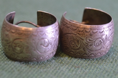 Серьги старинные широкие. Серебро без клейм. Штихель. Царская Россия.