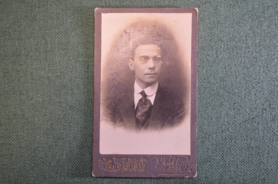 Фотография старинная "Мужчина с черным галстуком". Visit portrait. 