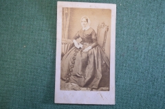 Фотография старинная "Дама с письмом в пышном платье". H. Thomas. Coblenz. 