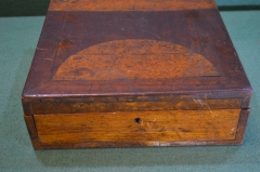 Шкатулка старинная деревянная с отделениями. Лак. Дерево. Царская Россия или Ранние Советы.