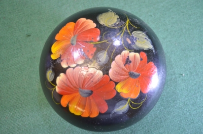 Шкатулка деревянная круглая с крышкой. Цветы. Дерево. Роспись. СССР.