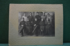 Фотография старинная групповая. Десять человек.