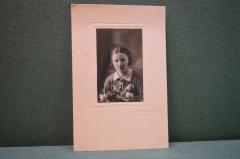 Фотография старинная "Девушка с цветами". Дышинский, Алапаевск. 1931 год.