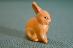 Игрушка фигурка "Заяц зайка". Целлулоид. СССР. 1940е.