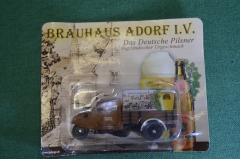 Машинка, модель. Трехколесный пивной фургон. Brauhaus Adorf. Блистер, реклама пива.