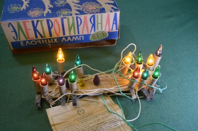Гирлянда электрическая, электрогирлянда елочных ламп ЕГ-1. Капля, капелька. Коробка, запасные лампы.