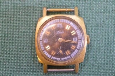 Часы наручные механические ЗИМ. Позолота AU 10. СССР.