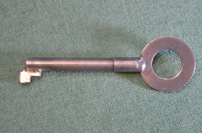 Ключ металлический старинный. 10 см. Царская Россия.