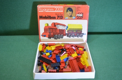 Конструктор Pebe 713. Поезд. Паровоз с вагоном. Коробка. Германия. ГДР.