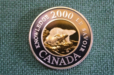 Монета 2 доллара 2000 год. Биметалл, пруф. Медведи. Елизавета II. Canada, Канада.