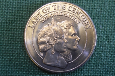 Монета 5 крон 1997 год. 60 лет коронации. Caicos Islands, Теркс и Кайкос. 